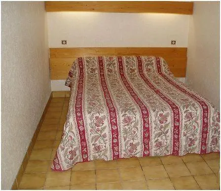 Le Jardin Des Iles Hotel *